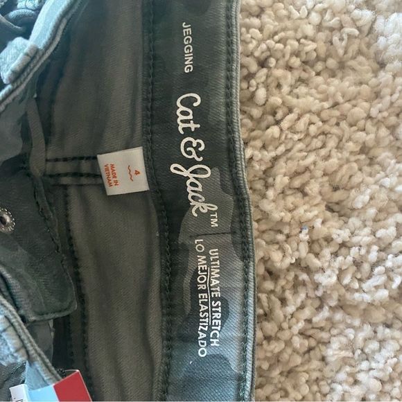 Cat & Jack Toddler girls Camo Skinny Pants, 4 - Picture 3 of 4